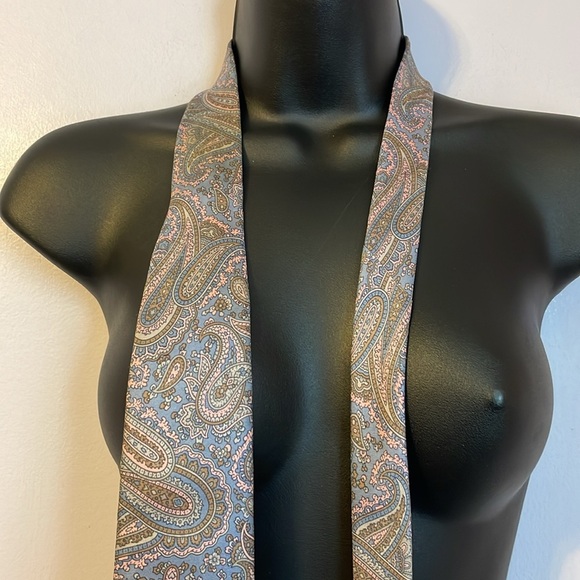 Lanvin Paris Paisley Light Blue Pink Made in Italy Silk Necktie Tie - Picture 3 of 14
